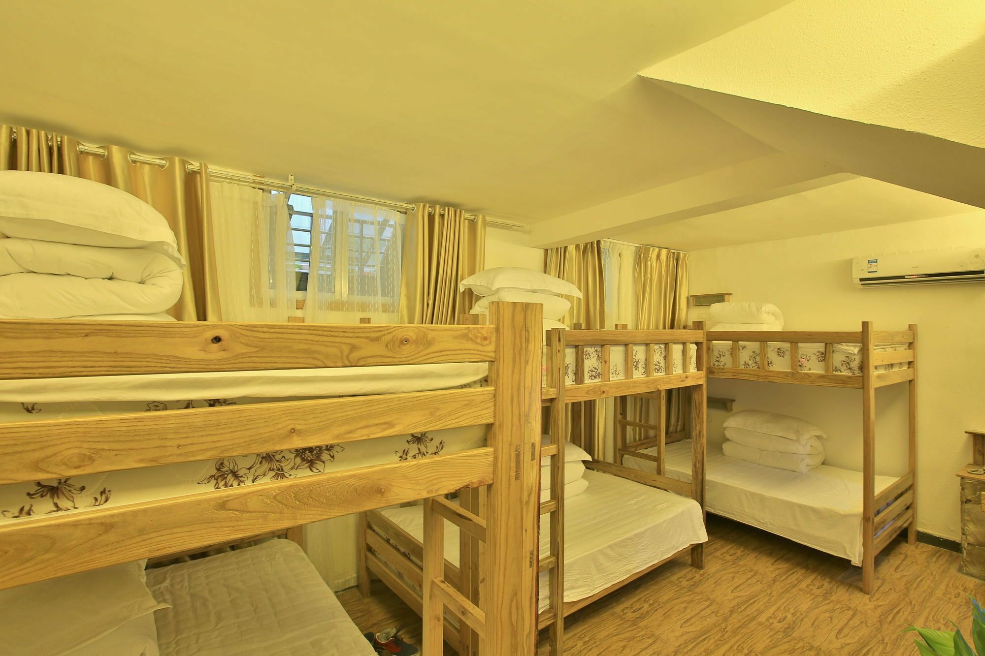 ז'אנגג'יאג'י Destination Youth Hostel מראה חיצוני תמונה